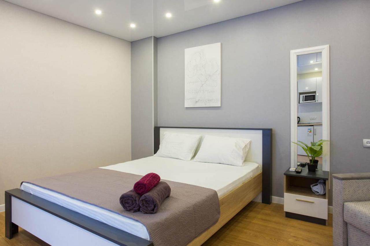 Studio Near Metro Yaroslava Mudroho, Universytet - Mykoly Khvylovoho Str 5-3 Charkov Exteriér fotografie
