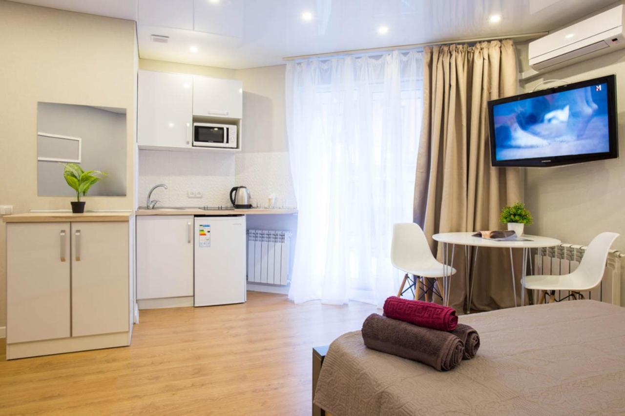 Studio Near Metro Yaroslava Mudroho, Universytet - Mykoly Khvylovoho Str 5-3 Charkov Exteriér fotografie