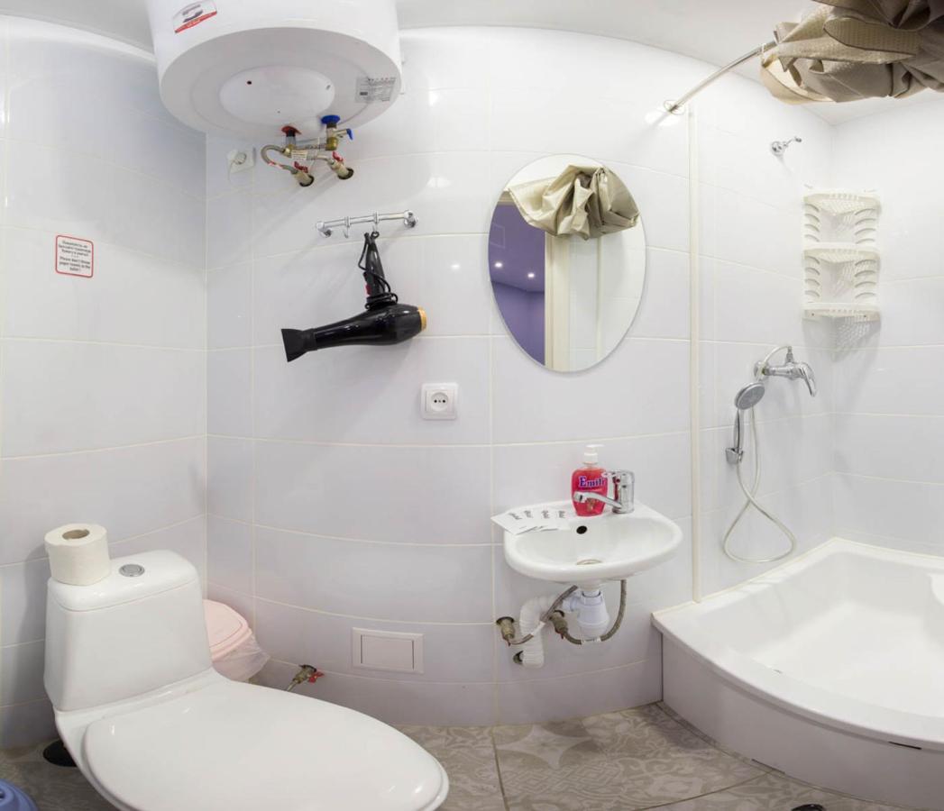 Studio Near Metro Yaroslava Mudroho, Universytet - Mykoly Khvylovoho Str 5-3 Charkov Exteriér fotografie