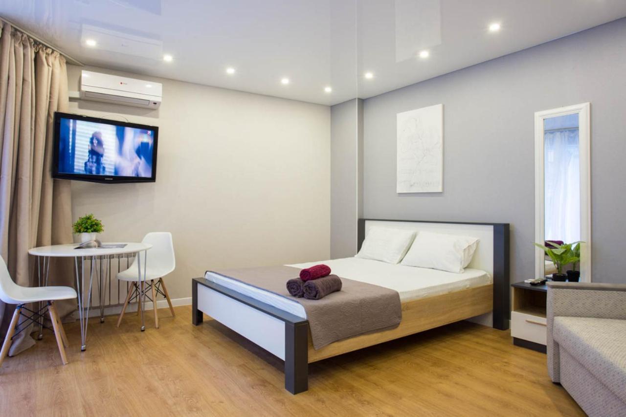 Studio Near Metro Yaroslava Mudroho, Universytet - Mykoly Khvylovoho Str 5-3 Charkov Exteriér fotografie