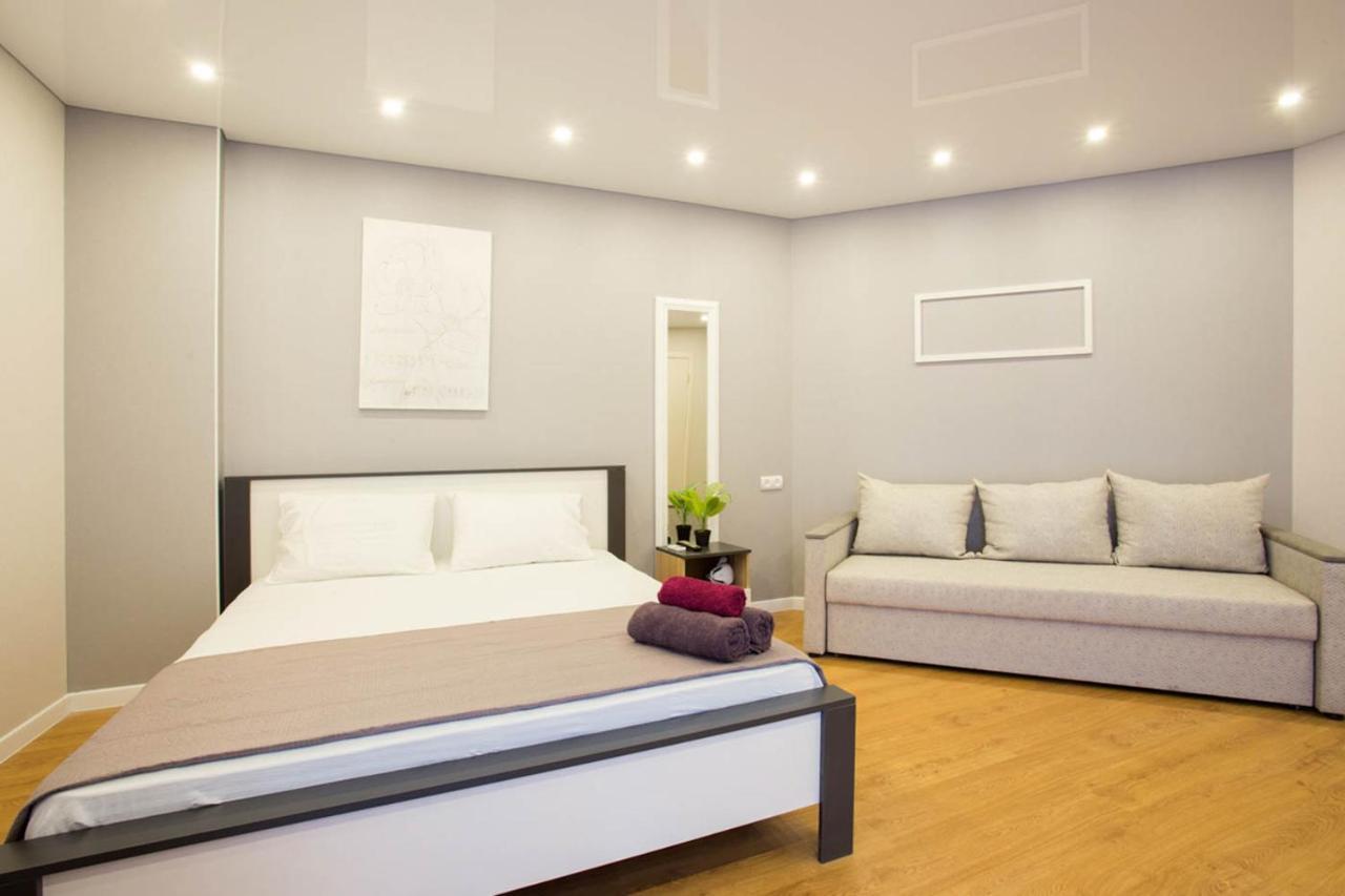 Studio Near Metro Yaroslava Mudroho, Universytet - Mykoly Khvylovoho Str 5-3 Charkov Exteriér fotografie