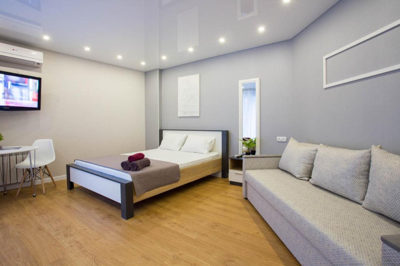 Studio Near Metro Yaroslava Mudroho, Universytet - Mykoly Khvylovoho Str 5-3 Charkov Exteriér fotografie